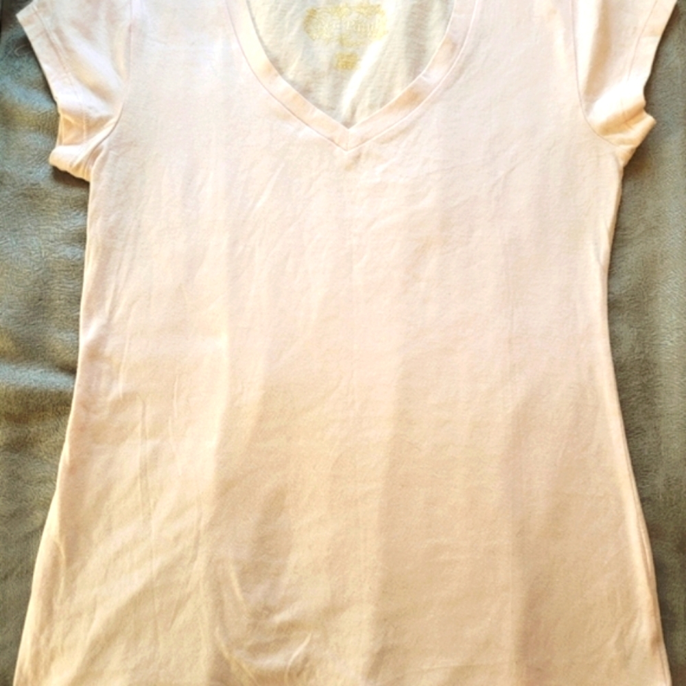 💫2/$10 Pale Pink-T (NWOT)